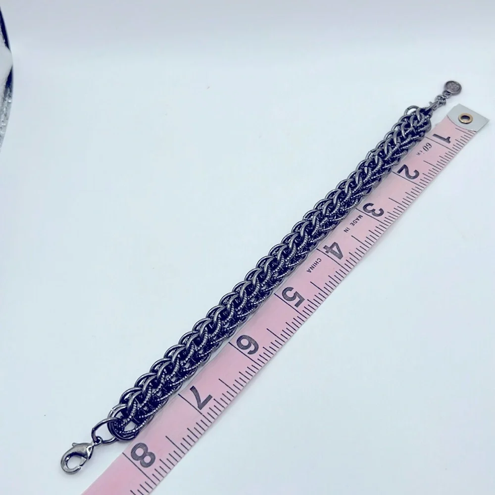 Simply Vera Twisted Gunmetal Chain Bracelet